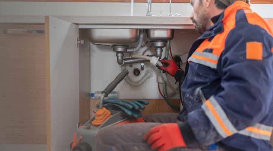 Professional tankless water heater installation services in Great Lakes, IL